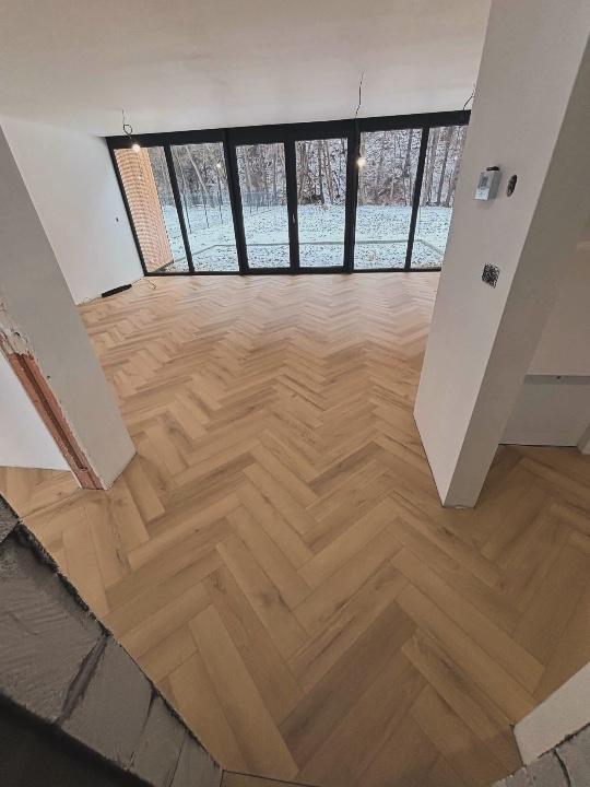 Profesionálna pokládka podláh foto 1